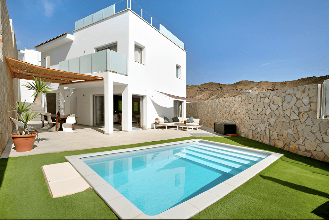 Casa Tilda, a private pool villa in Tauro, Gran Canaria, seen from the garden